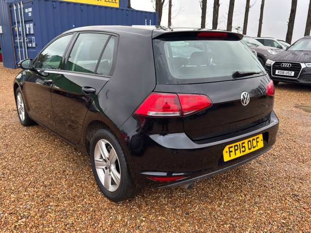 2015 VOLKSWAGEN GOLF 1.6 TDI BlueMotion Tech Match Hatchback 5dr Diesel Manual Euro 5 (s/s) (105 ps) - Photo 6