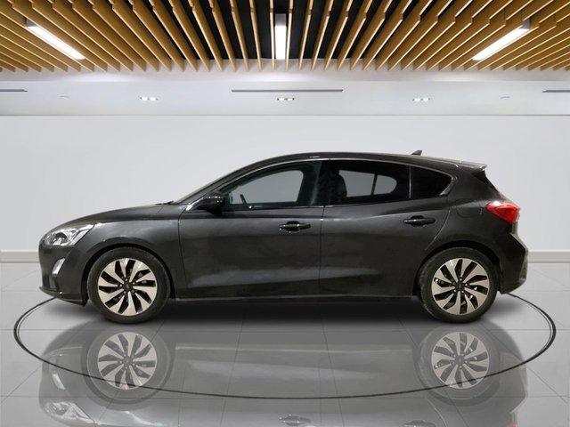 2018 Ford Focus - Photo 5