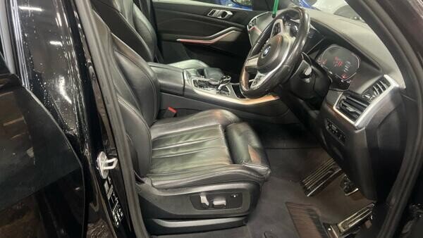 2020 BMW X5 - Photo 7