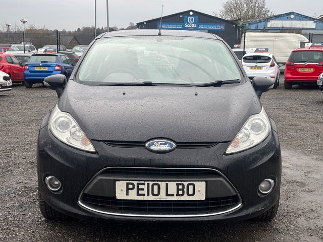 2010 Ford Fiesta 1.3L Zetec 3dr - Photo 2