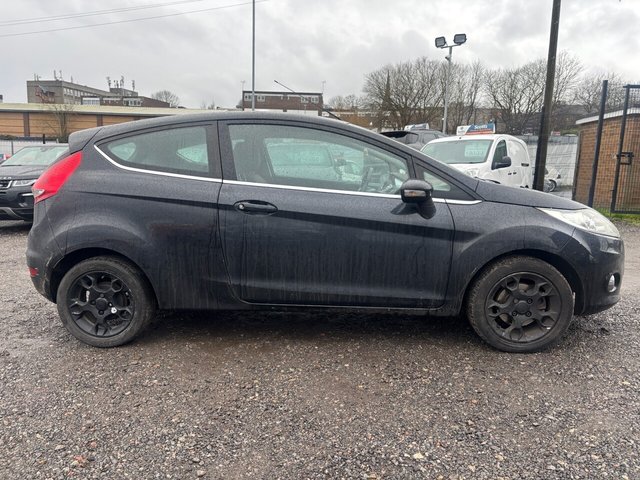 2010 Ford Fiesta 1.3L Zetec 3dr - Photo 8