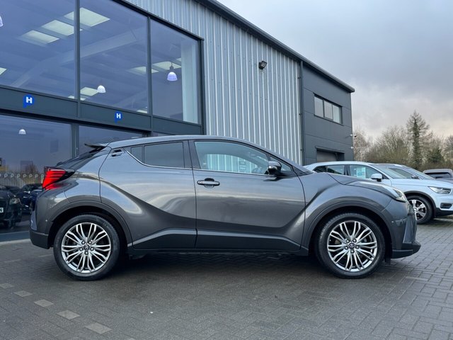 2022 TOYOTA C-HR 2.0 VVT-h GPF Excel SUV 5dr Petrol Hybrid CVT Euro 6 (s/s) (184 ps) - Photo 7
