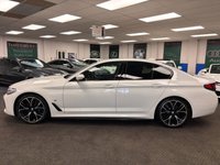 USED 2020 70 BMW 5 SERIES 2.0 520d MHT M Sport Saloon 4dr Diesel Hybrid Steptronic Euro 6 (s/s) (190 ps) UK DELIVERY FLAT FEE &pound;250 (SUBJECT TO DEAL) *OVER 100 IMAGES ON OUR WEBSITE*BESPOKE FINANCE ARRANGED*PART EXCHANGE WELCOME*ALL VEHICLES HPI CLEAR