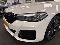 USED 2020 70 BMW 5 SERIES 2.0 520d MHT M Sport Saloon 4dr Diesel Hybrid Steptronic Euro 6 (s/s) (190 ps) UK DELIVERY FLAT FEE &pound;250 (SUBJECT TO DEAL) *OVER 100 IMAGES ON OUR WEBSITE*BESPOKE FINANCE ARRANGED*PART EXCHANGE WELCOME*ALL VEHICLES HPI CLEAR