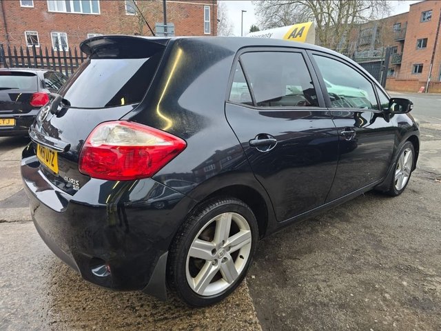 2011 TOYOTA AURIS 1.6 V-Matic SR Hatchback 5dr Petrol Manual Euro 5 (132 ps) - Photo 7