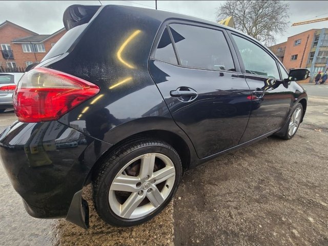 2011 TOYOTA AURIS 1.6 V-Matic SR Hatchback 5dr Petrol Manual Euro 5 (132 ps) - Photo 8
