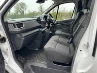 USED 2022 72 RENAULT TRAFIC 2.0 dCi Blue SL28 Business Panel Van 5dr Diesel Manual L1 H1 Euro 6 (s/s) (110 ps) 