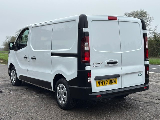 2022 RENAULT TRAFIC - Photo 8