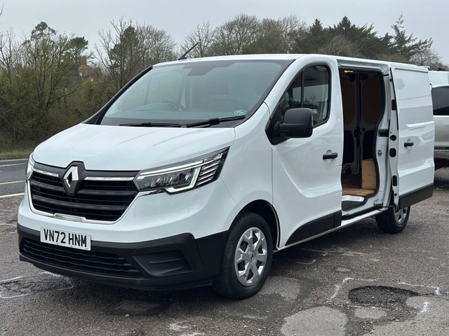 2022 RENAULT TRAFIC - Photo 6