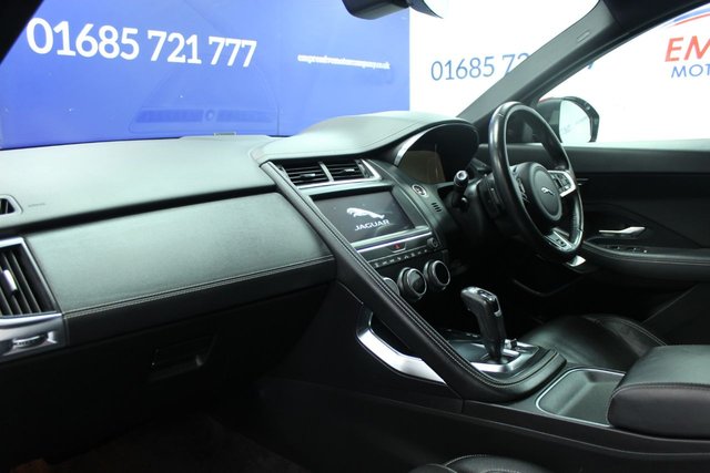 2019 JAGUAR E-PACE - Photo 11
