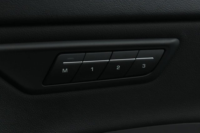 2019 JAGUAR E-PACE - Photo 10