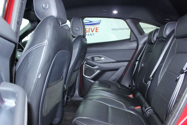 2019 JAGUAR E-PACE - Photo 12