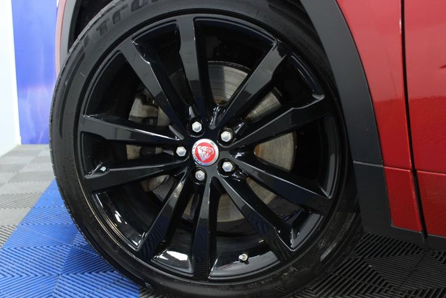 2019 JAGUAR E-PACE - Photo 5