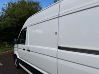 USED 2021 21 VOLKSWAGEN CRAFTER 2.0 TDI CR35 Trendline Panel Van 5dr Diesel Manual FWD MWB Euro 6 (s/s) (140 ps) A/C-sensors-racking / p inverter