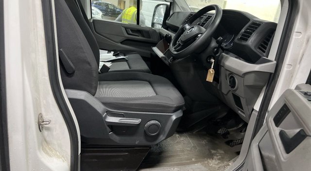2021 Volkswagen Crafter 2L Trendline 5dr - Photo 4