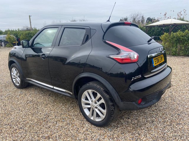 2016 NISSAN JUKE 1.2 DIG-T N-Connecta SUV 5dr Petrol Manual Euro 6 (s/s) (115 ps) - Photo 4