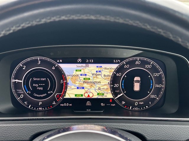 2019 VOLKSWAGEN GOLF - Photo 2