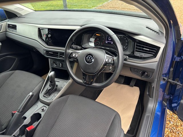 2021 VOLKSWAGEN POLO - Photo 2