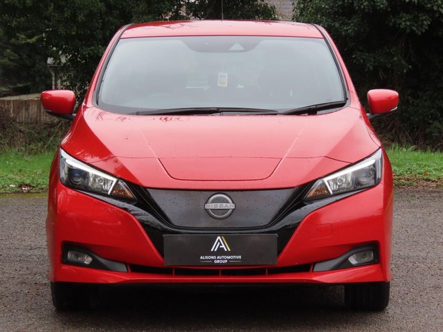 2022 NISSAN LEAF - Photo 2