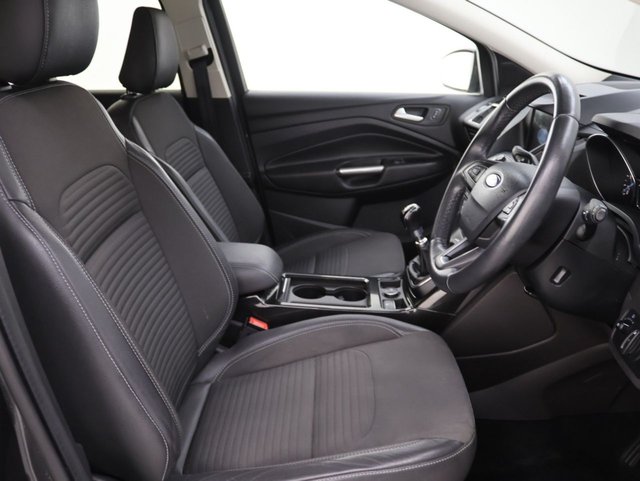 2019 Ford Kuga 1.5L Titanium 5dr - Photo 12