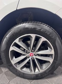 USED 2018 18 JAGUAR F-PACE 2.0 D180 R-Sport SUV 5dr Diesel Auto AWD Euro 6 (s/s) (180 ps) Full service history Low tax Low insurance cost Air con Electric windows SunroofStop start feature 12 months MOT