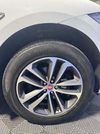 USED 2018 18 JAGUAR F-PACE 2.0 D180 R-Sport SUV 5dr Diesel Auto AWD Euro 6 (s/s) (180 ps) Full service history Low tax Low insurance cost Air con Electric windows SunroofStop start feature 12 months MOT