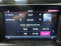 USED 2018 18 JAGUAR F-PACE 2.0 D180 R-Sport SUV 5dr Diesel Auto AWD Euro 6 (s/s) (180 ps) Full service history Low tax Low insurance cost Air con Electric windows SunroofStop start feature 12 months MOT