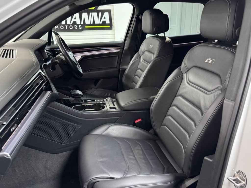 USED 2018 68 VOLKSWAGEN TOUAREG 3.0 TDI V6 R-Line Tech SUV 5dr Diesel Tiptronic 4Motion Euro 6 (s/s) (286 ps) Bluetooth - SatNav - Sensors!