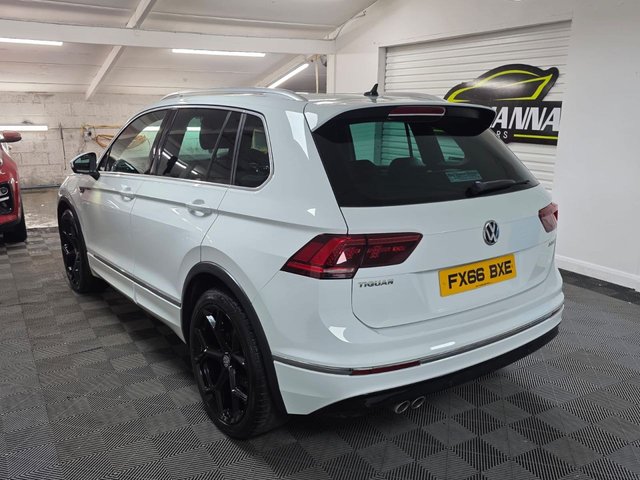 2016 VOLKSWAGEN TIGUAN 2.0 TDI BlueMotion Tech R-Line SUV 5dr Diesel Manual Euro 6 (s/s) (150 ps) - Photo 3