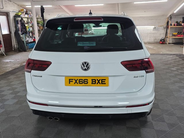 2016 VOLKSWAGEN TIGUAN 2.0 TDI BlueMotion Tech R-Line SUV 5dr Diesel Manual Euro 6 (s/s) (150 ps) - Photo 8