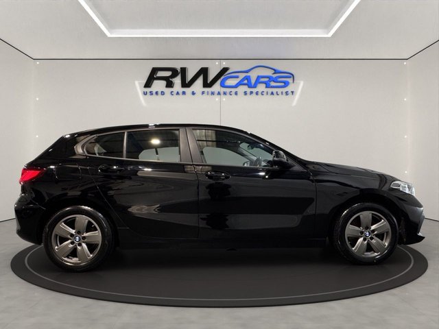 2022 BMW 1 Series 1.5L Se 5dr - Photo 6