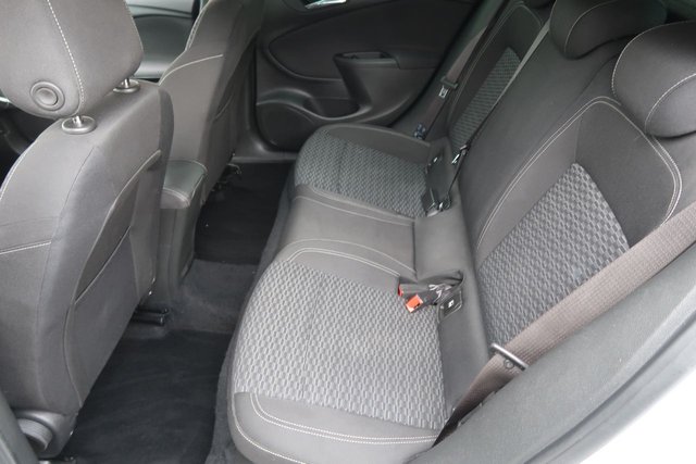 2018 VAUXHALL ASTRA 1.4i Turbo SRi Hatchback 5dr Petrol Manual Euro 6 (150 ps) - Photo 11