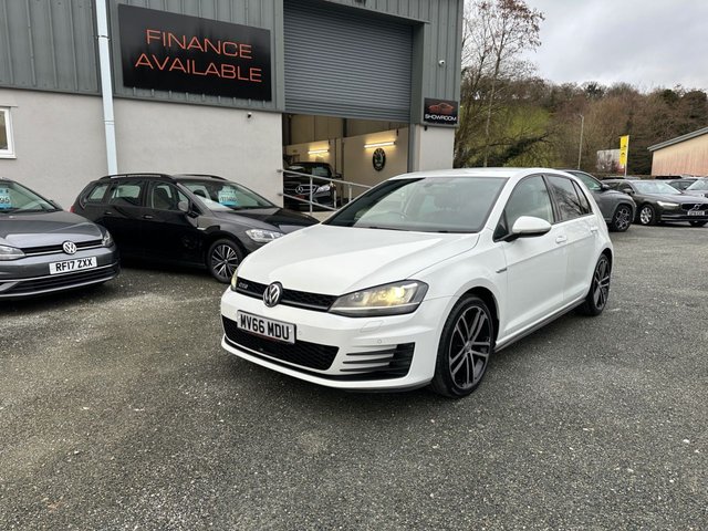 2016 VOLKSWAGEN GOLF 2.0 TDI BlueMotion Tech GTD Hatchback 5dr Diesel Manual Euro 6 (s/s) (184 ps) - Photo 3