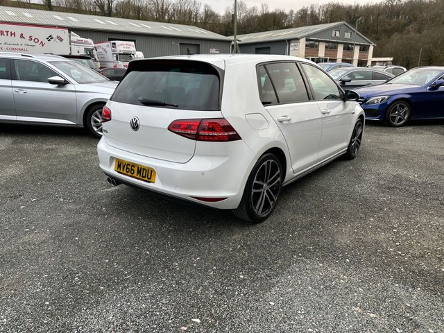 2016 VOLKSWAGEN GOLF 2.0 TDI BlueMotion Tech GTD Hatchback 5dr Diesel Manual Euro 6 (s/s) (184 ps) - Photo 6