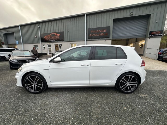 2016 VOLKSWAGEN GOLF 2.0 TDI BlueMotion Tech GTD Hatchback 5dr Diesel Manual Euro 6 (s/s) (184 ps) - Photo 7