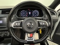 USED 2017 17 VOLKSWAGEN TIGUAN 2.0 TDI BlueMotion Tech R-Line SUV 5dr Diesel Manual Euro 6 (s/s) (150 ps) PAN ROOF-HEATED SEATS-VIRTUAL-20&rdquo; ALLOYS