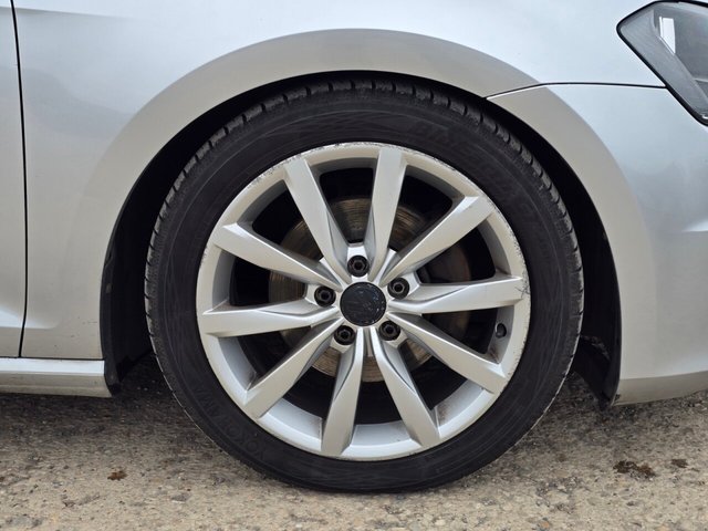 2013 VOLKSWAGEN GOLF 2.0 TDI BlueMotion Tech GT Hatchback 5dr Diesel Manual Euro 5 (s/s) (150 ps) - Photo 9