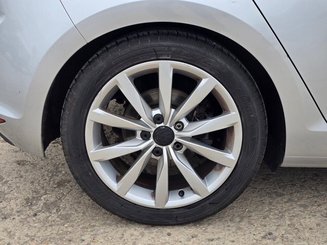 2013 VOLKSWAGEN GOLF 2.0 TDI BlueMotion Tech GT Hatchback 5dr Diesel Manual Euro 5 (s/s) (150 ps) - Photo 10