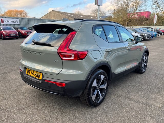 2024 Volvo Xc40 2L Plus Dark 5dr - Photo 2
