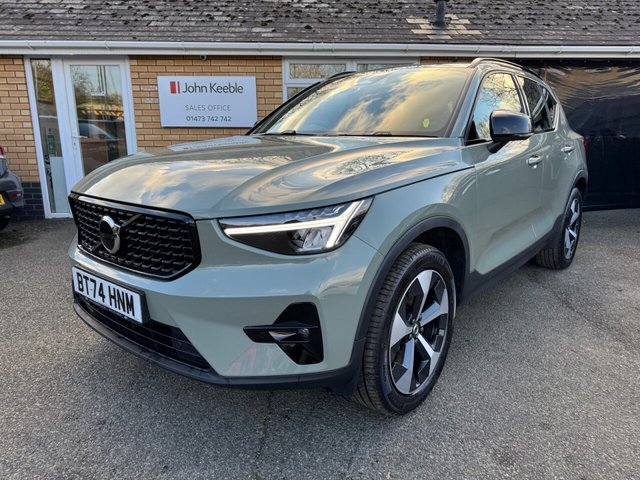 2024 Volvo Xc40 2L Plus Dark 5dr