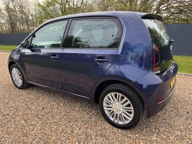 2018 VOLKSWAGEN UP! - Photo 10