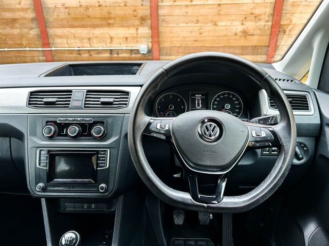 2021 VOLKSWAGEN CADDY MAXI LIFE - Photo 2