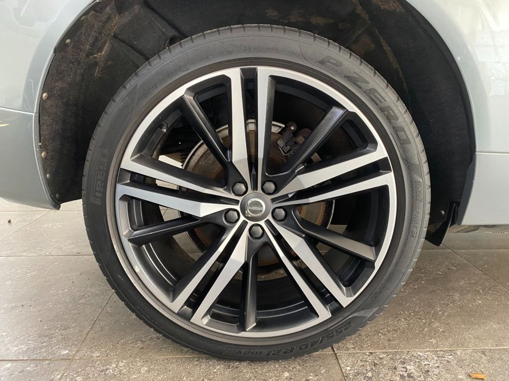 USED 2019 19 VOLVO XC60 2.0 D5 PowerPulse R-Design Pro SUV 5dr Diesel Auto AWD Euro 6 (s/s) (235 ps) HEATED SEATES, NAVIGATION, DAB