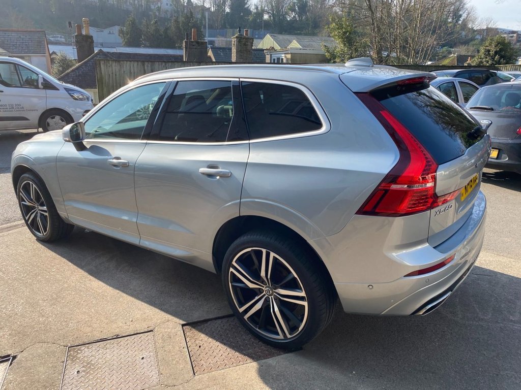 USED 2019 19 VOLVO XC60 2.0 D5 PowerPulse R-Design Pro SUV 5dr Diesel Auto AWD Euro 6 (s/s) (235 ps) HEATED SEATES, NAVIGATION, DAB