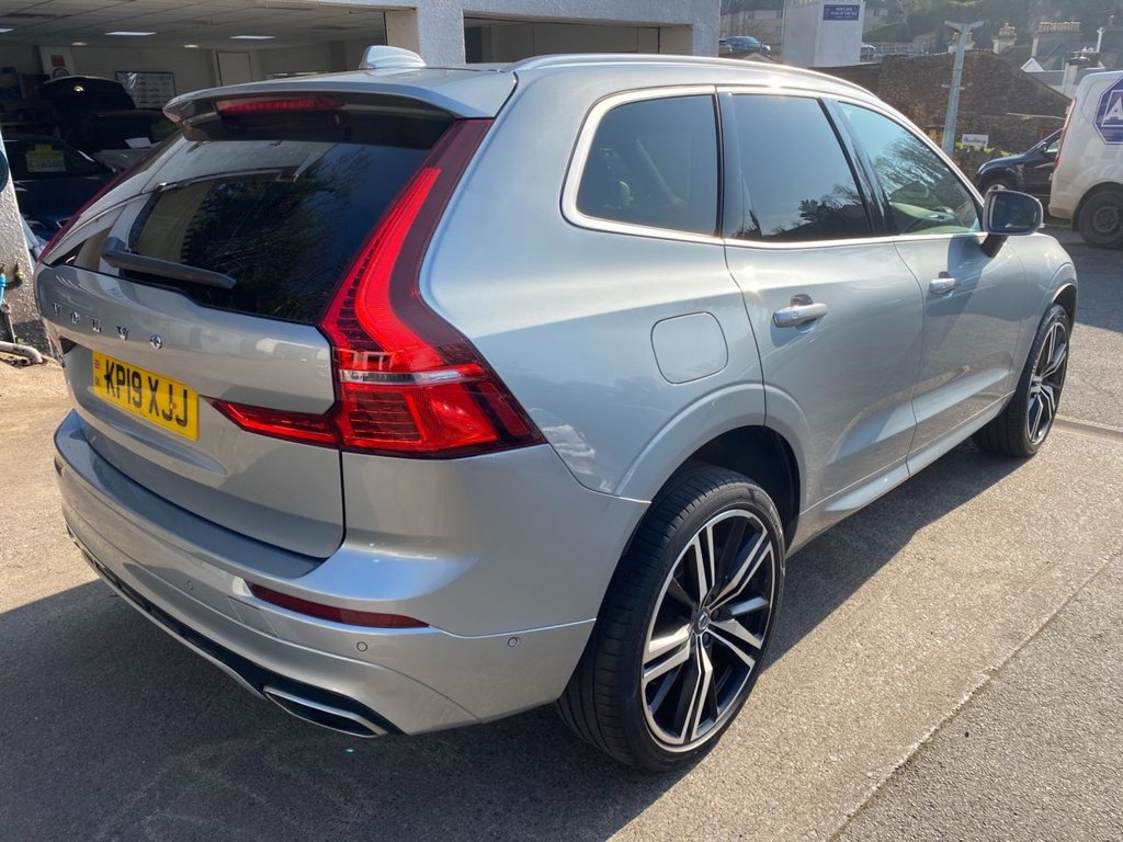 USED 2019 19 VOLVO XC60 2.0 D5 PowerPulse R-Design Pro SUV 5dr Diesel Auto AWD Euro 6 (s/s) (235 ps) HEATED SEATES, NAVIGATION, DAB