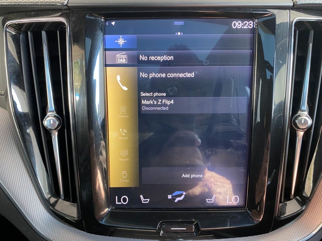 USED 2019 19 VOLVO XC60 2.0 D5 PowerPulse R-Design Pro SUV 5dr Diesel Auto AWD Euro 6 (s/s) (235 ps) HEATED SEATES, NAVIGATION, DAB