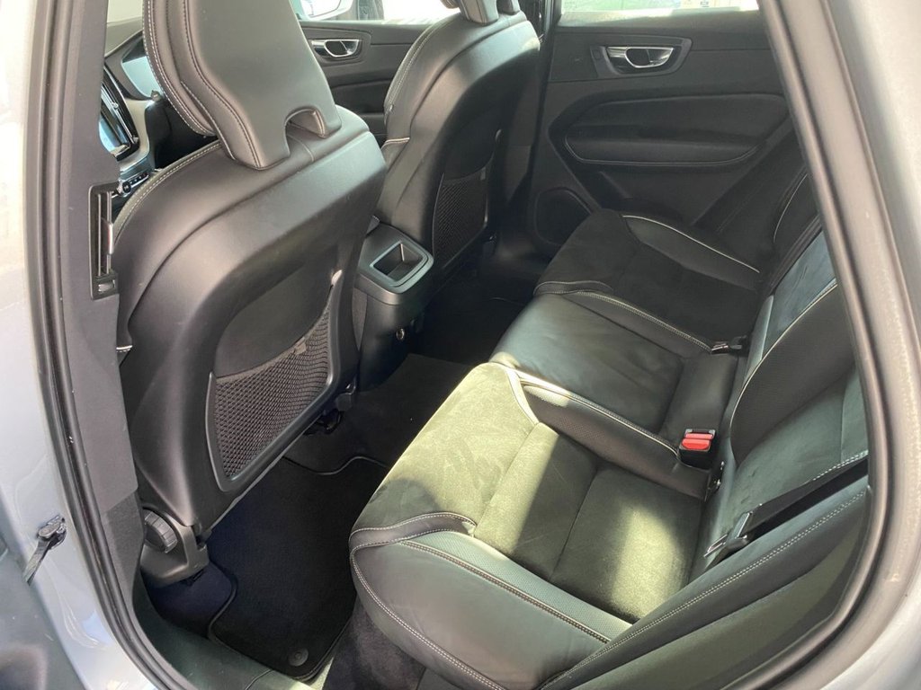 USED 2019 19 VOLVO XC60 2.0 D5 PowerPulse R-Design Pro SUV 5dr Diesel Auto AWD Euro 6 (s/s) (235 ps) HEATED SEATES, NAVIGATION, DAB