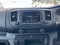 USED 2022 72 VAUXHALL VIVARO 1.5 Turbo D 2900 Dynamic Panel Van 6dr Diesel Manual L2 H1 Euro 6 (s/s) (100 ps) 3 SEATS/BLUETOOTH/AIRCON/EURO 6