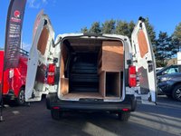 USED 2022 72 VAUXHALL VIVARO 1.5 Turbo D 2900 Dynamic Panel Van 6dr Diesel Manual L2 H1 Euro 6 (s/s) (100 ps) SENSORS/TOUCHSCREEN/CARPLAY/3 SEATS