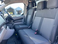 USED 2022 72 VAUXHALL VIVARO 1.5 Turbo D 2900 Dynamic Panel Van 6dr Diesel Manual L2 H1 Euro 6 (s/s) (100 ps) SENSORS/TOUCHSCREEN/CARPLAY/3 SEATS